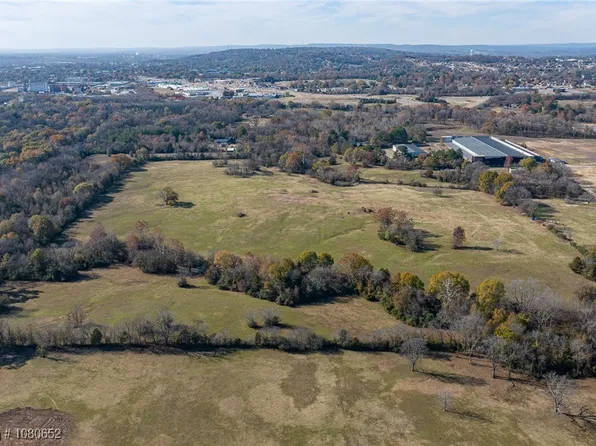 4 Spradley Rd, Van Buren, AR 72956