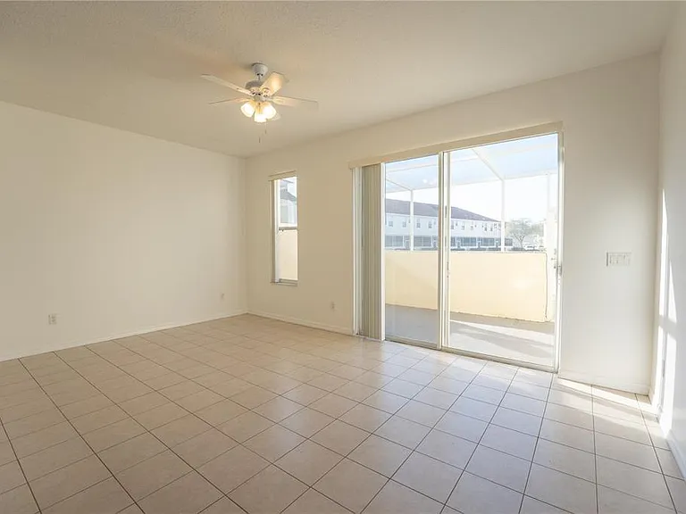 4712 Hemingway House St — Photo 6