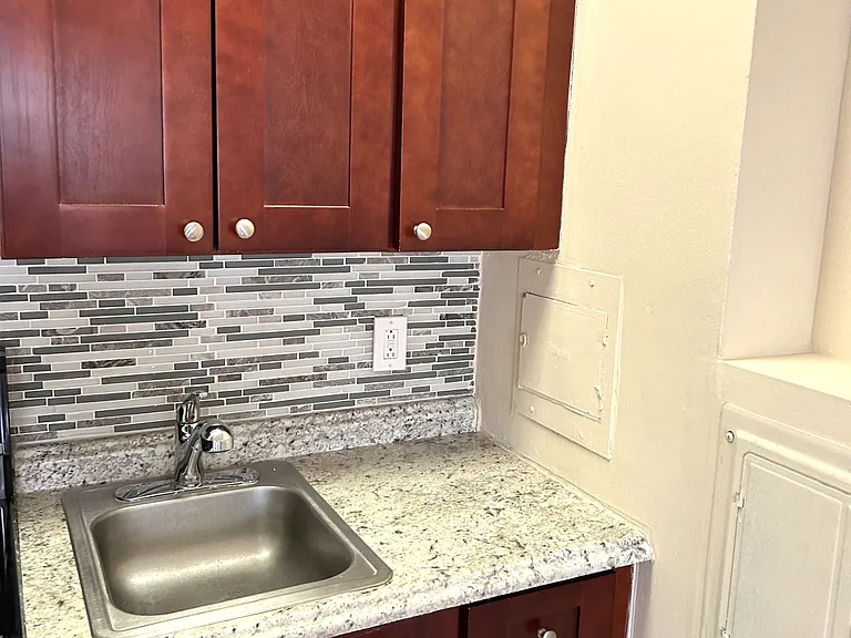2101-17 Chestnut St #724 — Photo 6