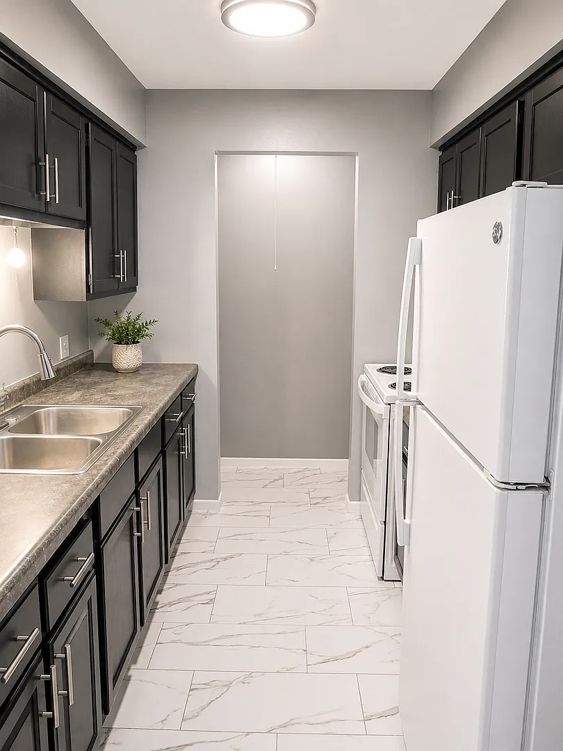 Oak Apartments in Kenosha — Photo 3