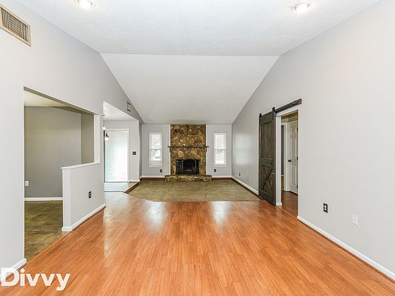 4th image of 3838 Garnet Dr