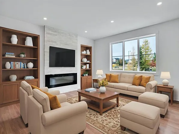 75 N Sunvalley Way, Cochrane, AB T4C 0X8