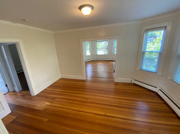 6 15th Ave, Haverhill, MA 01830