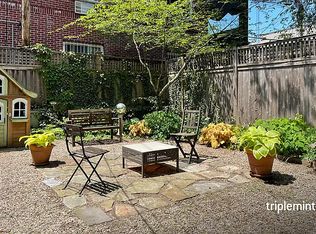 8 Stuyvesant Ave, Brooklyn, NY 11221