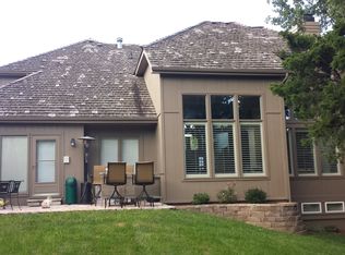 705 NE Plumbrook Pl, Lees Summit, MO 64064