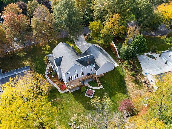 5th image of 1021 Oak Ln