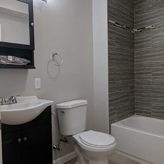80 Havre St #2 — Photo 18