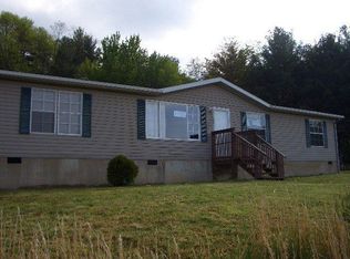 2095 Cranberry Rd, Woodlawn, VA 24381