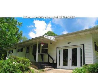 209 Cavender Dr, Elkview, WV 25071