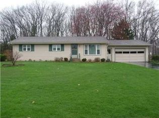 750 Gail Dr, Hermitage, PA 16148