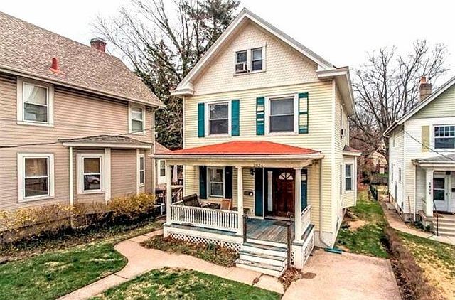 1st image of 2824 Linwood Ave