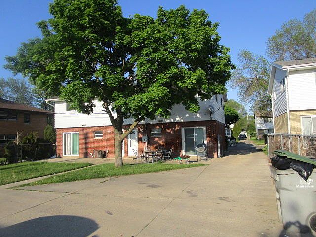 2nd image of 6451 N 73rd St #6453
