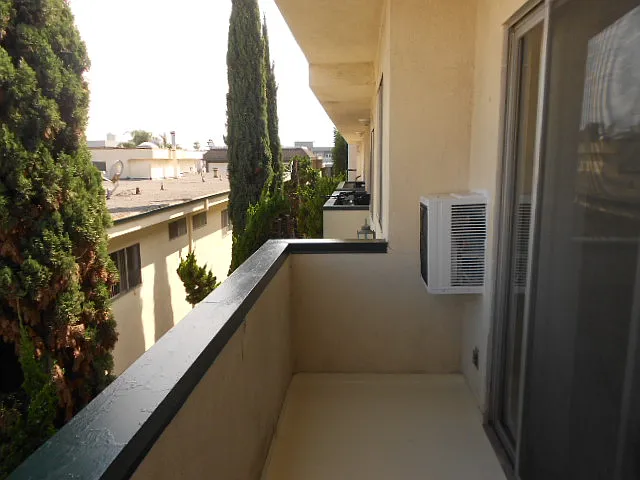 1806 Corinth Ave #8 — Photo 34