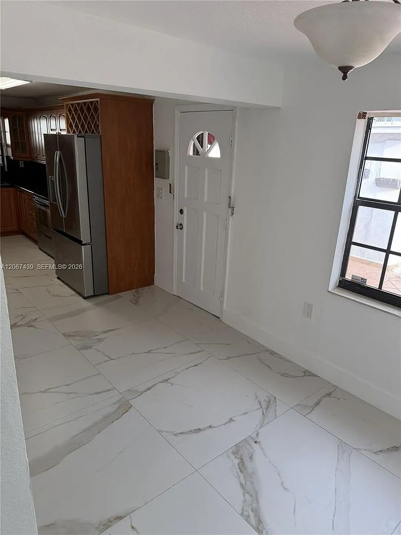 2424 SW 21st Terrace Main, Miami, FL 33145 - 3408 — Photo 3