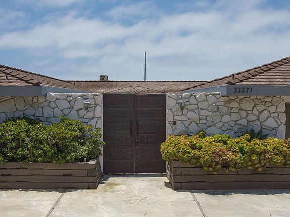 3rd image of 32371 Caribbean Dr