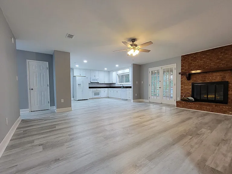 3714 Wicklow Cir — Photo 9