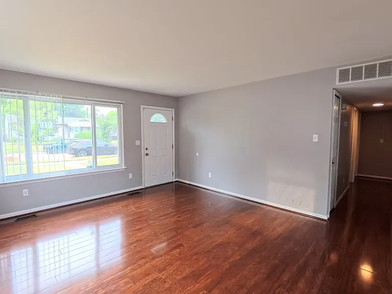 35215 Fairchild St — Photo 11