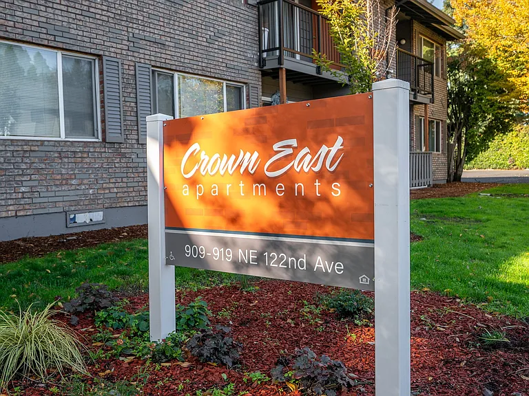 Crown East Apartments — Photo 20