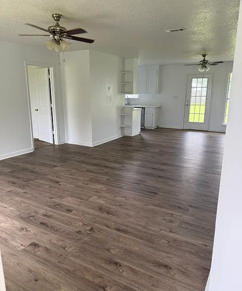 420 Box Rd — Photo 2