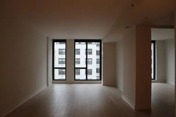 Rented by R New York | media 15