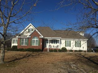 103 Springwood Dr, Wallace, NC 28466