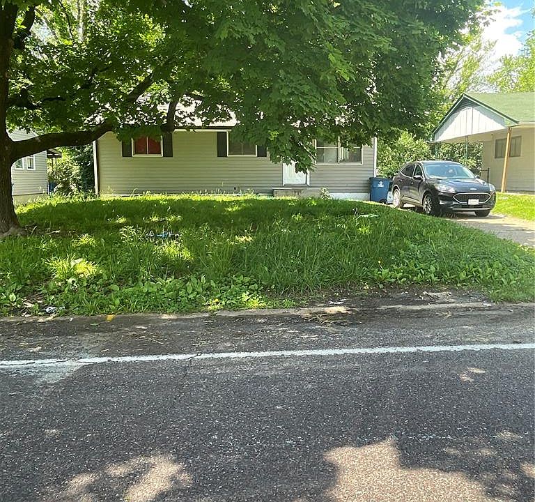 1st image of 10817 Spring Garden Dr