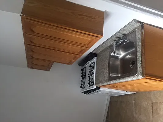 Rented by HFF Realty LLC | media 15