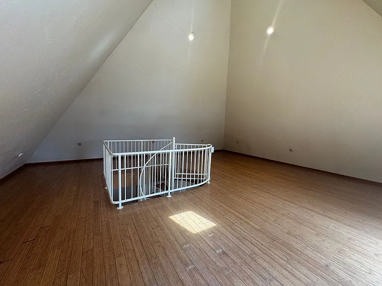 1163 Aloha Way — Photo 2