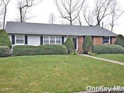 18 Kennedy Road, Port Jefferson Station, NY, 11776