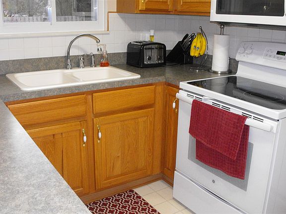 5th image of 9337 Park Pl