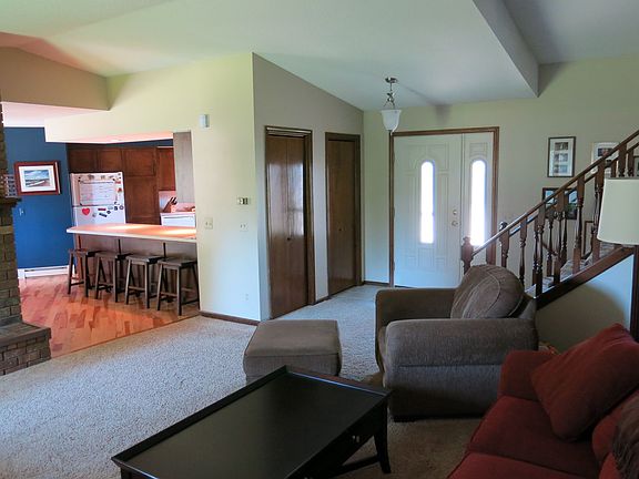 Front Entry with 2 Closets