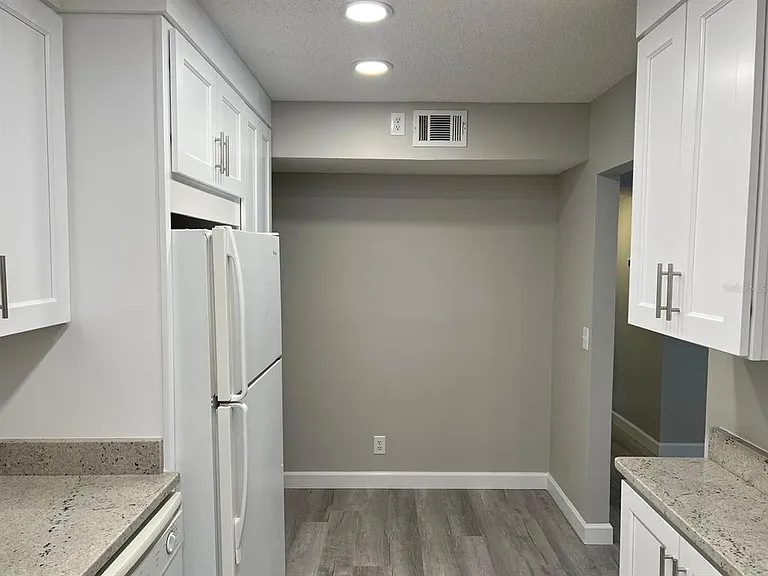 1324 S Pine Ridge Cir #D2 — Photo 14