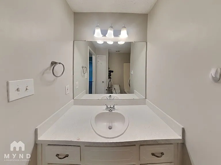 5845 Cheryl Dr — Photo 15