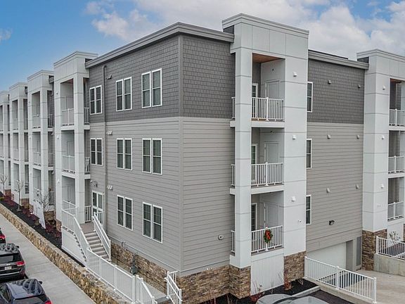 2nd image of 105 Porter St #1G