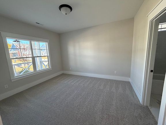 5th image of 121 Flat Clam Dr