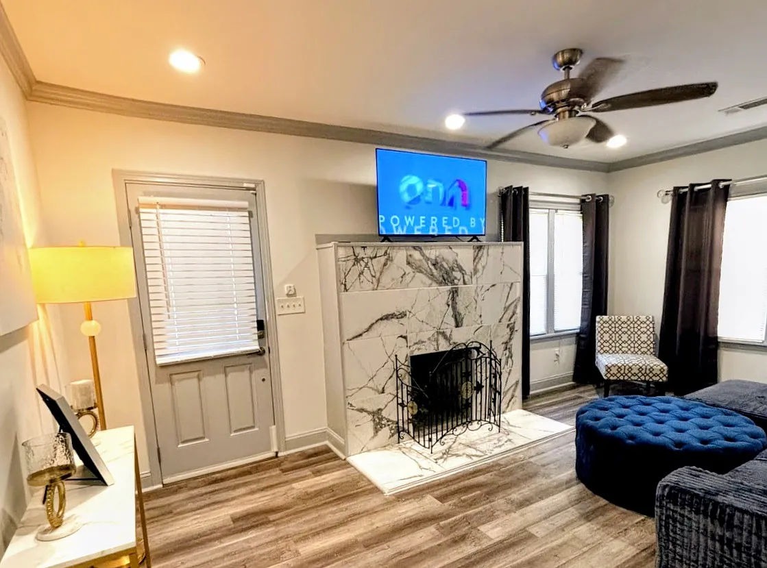 2 bed, 1500 sqft, $1,100 — Photo 2