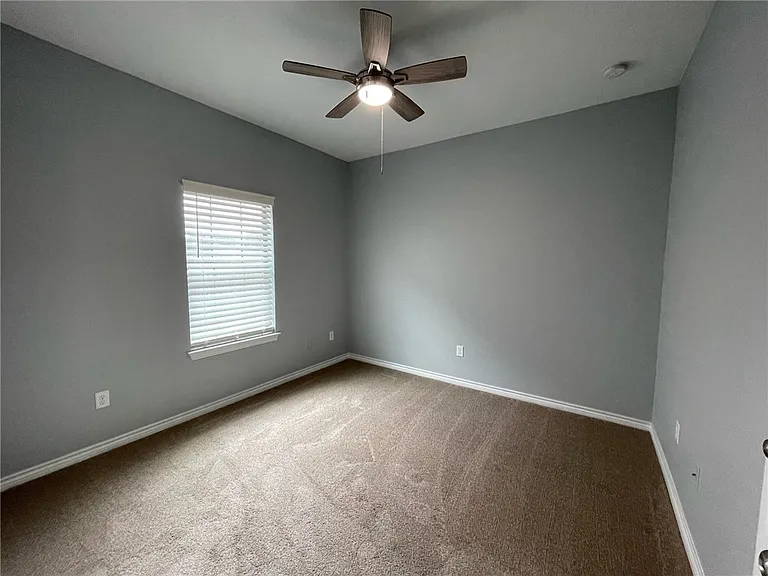 3838 Oldenburg Ln — Photo 8