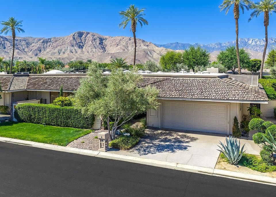 1st image of 46 Princeton Dr