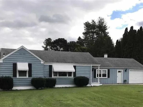2074 Wilmar St, Burton, MI 48509