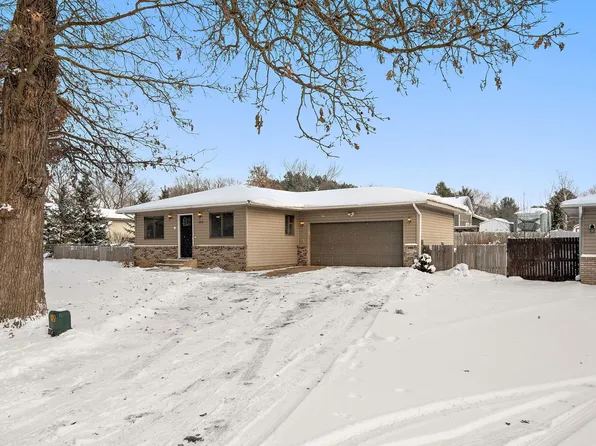 1018 Mulberry St, Taylors Falls, MN 55084