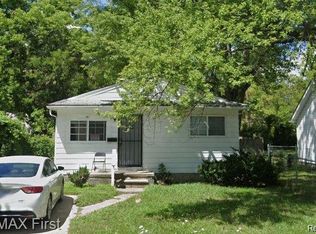 15739 Dolphin St, Detroit, MI