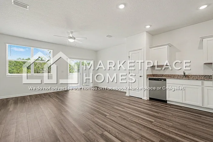 12014 Sylvia St — Photo 7