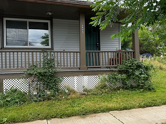 2nd image of 3505 Carlyle Ave Unit 1