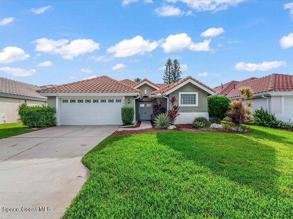 1st image of 466 Carmel Dr