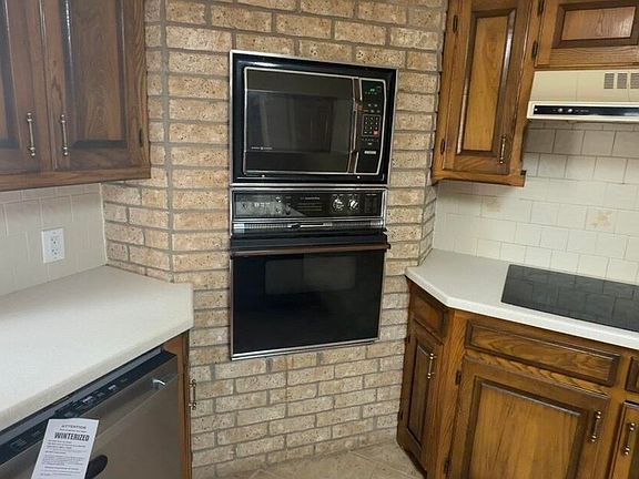 2nd image of 2220 Rice Dr