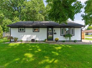 1584 Ridgewood Dr, Salem, OH 44460