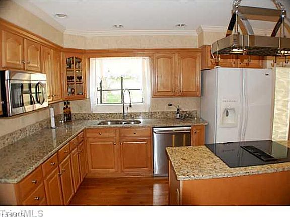 3rd image of 2705 Wilpar Dr