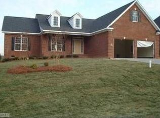 5084 Peppertree Rd, Clemmons, NC 27012