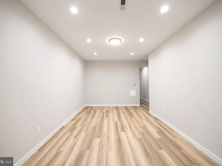 2037 McCulloh St #3 — Photo 10