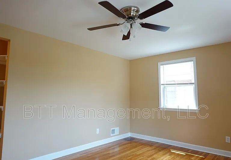 8713 Plymouth St #3 — Photo 2